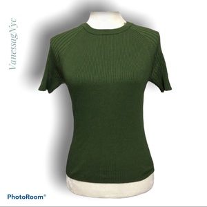 H&M Divided Green Top Short Sleeve …